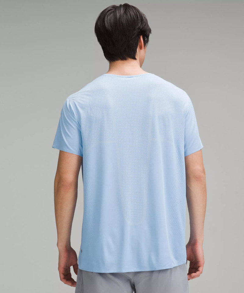 Fast and Free Short-Sleeve Shirt 3