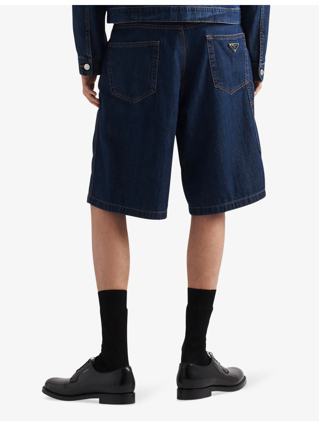 Brand-plaque multi-pocket regular-fit washed-denim Bermuda shorts - 4