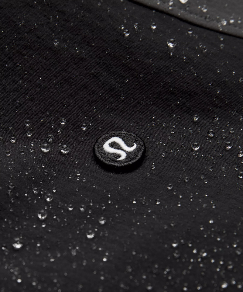 Water-Repellent Golf Pullover 10