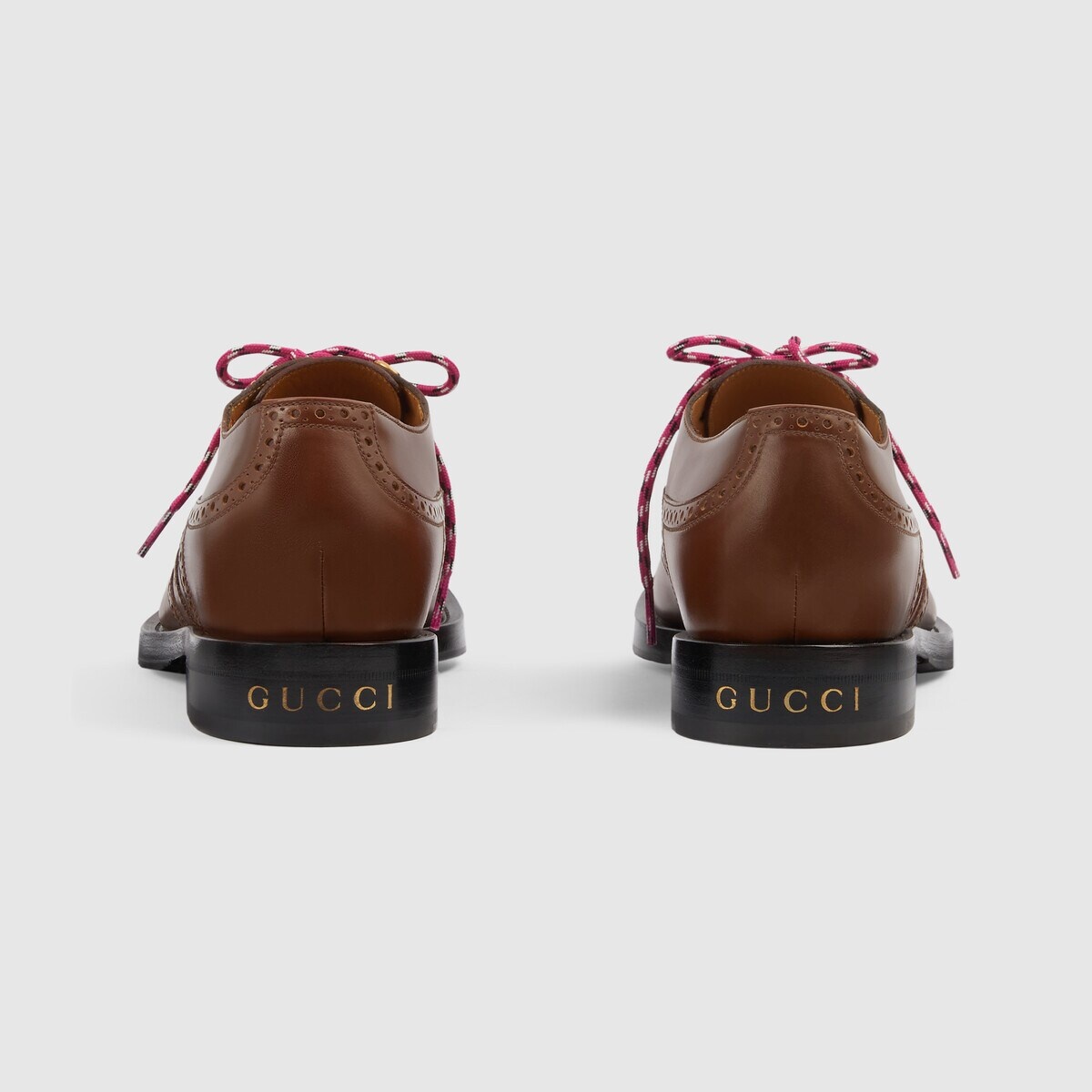 Men's lace-up shoe with brogue details - 4
