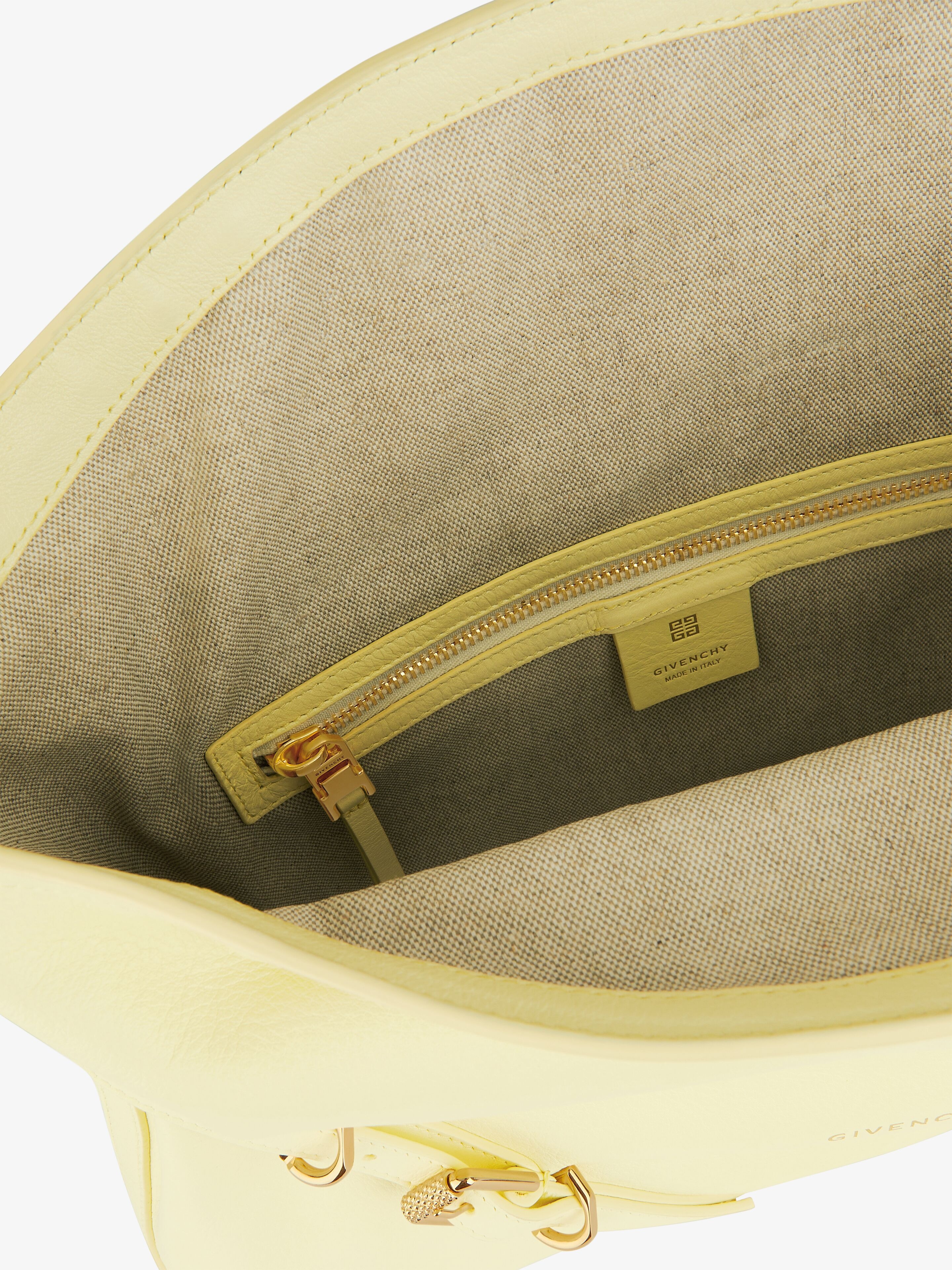MEDIUM VOYOU BAG IN LEATHER - 5