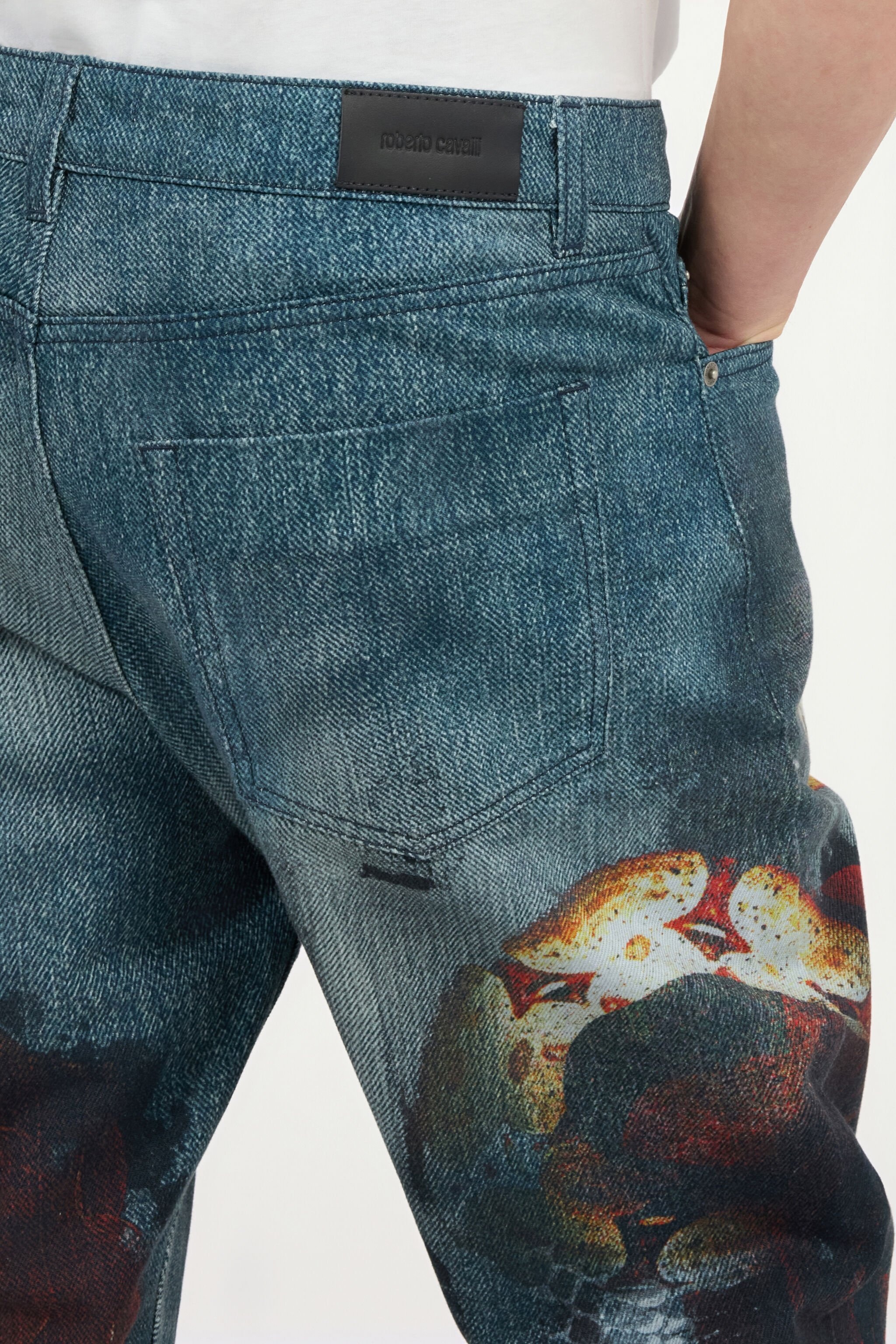Jeans with Rose and Snake Print - 7