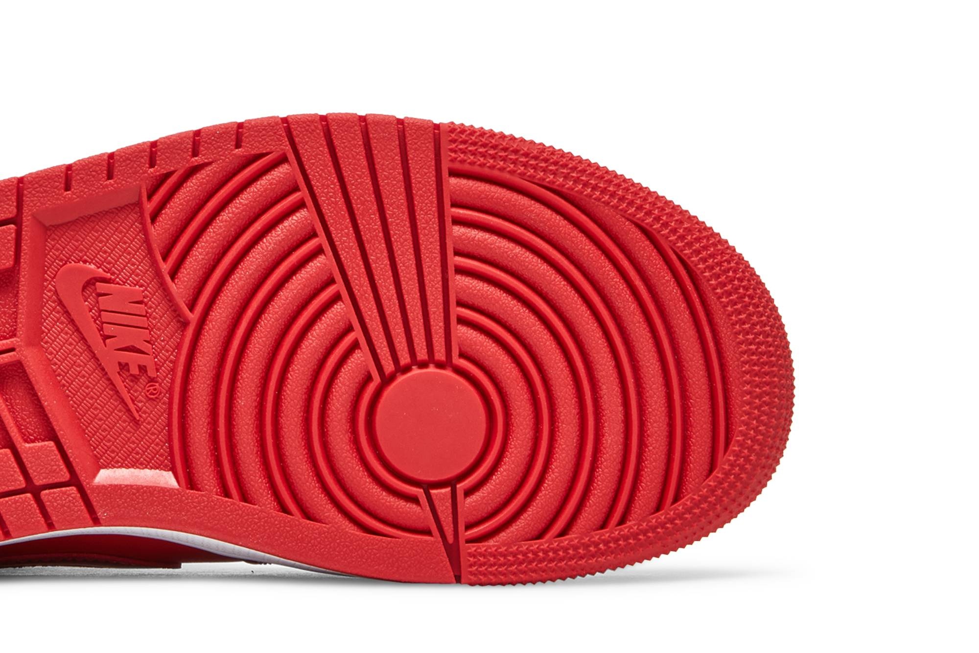 Wmns Air Jordan 1 Mid SE 'University Red Pomegranate' - 5