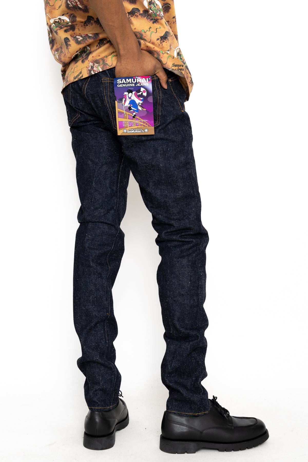 SAIAN★新品 未使用 800SL Slim Tapered Denim SAMURAI JEANS - S0520XX 15OZ Regular Tapered Jeans Mid-High