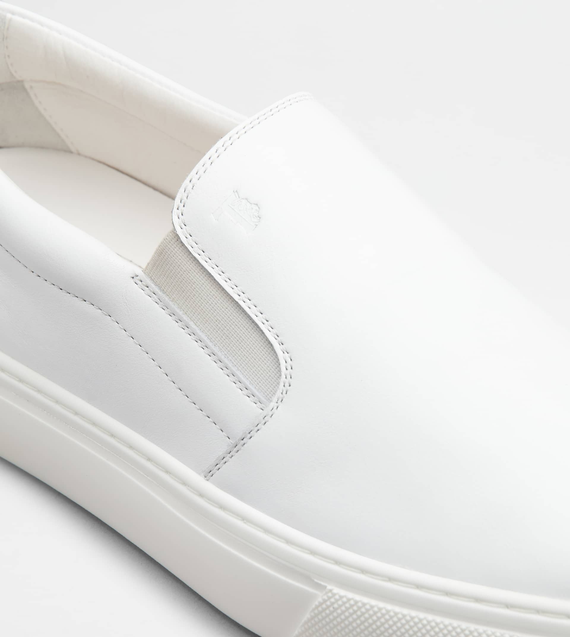 SLIP-ONS IN LEATHER - WHITE - 5