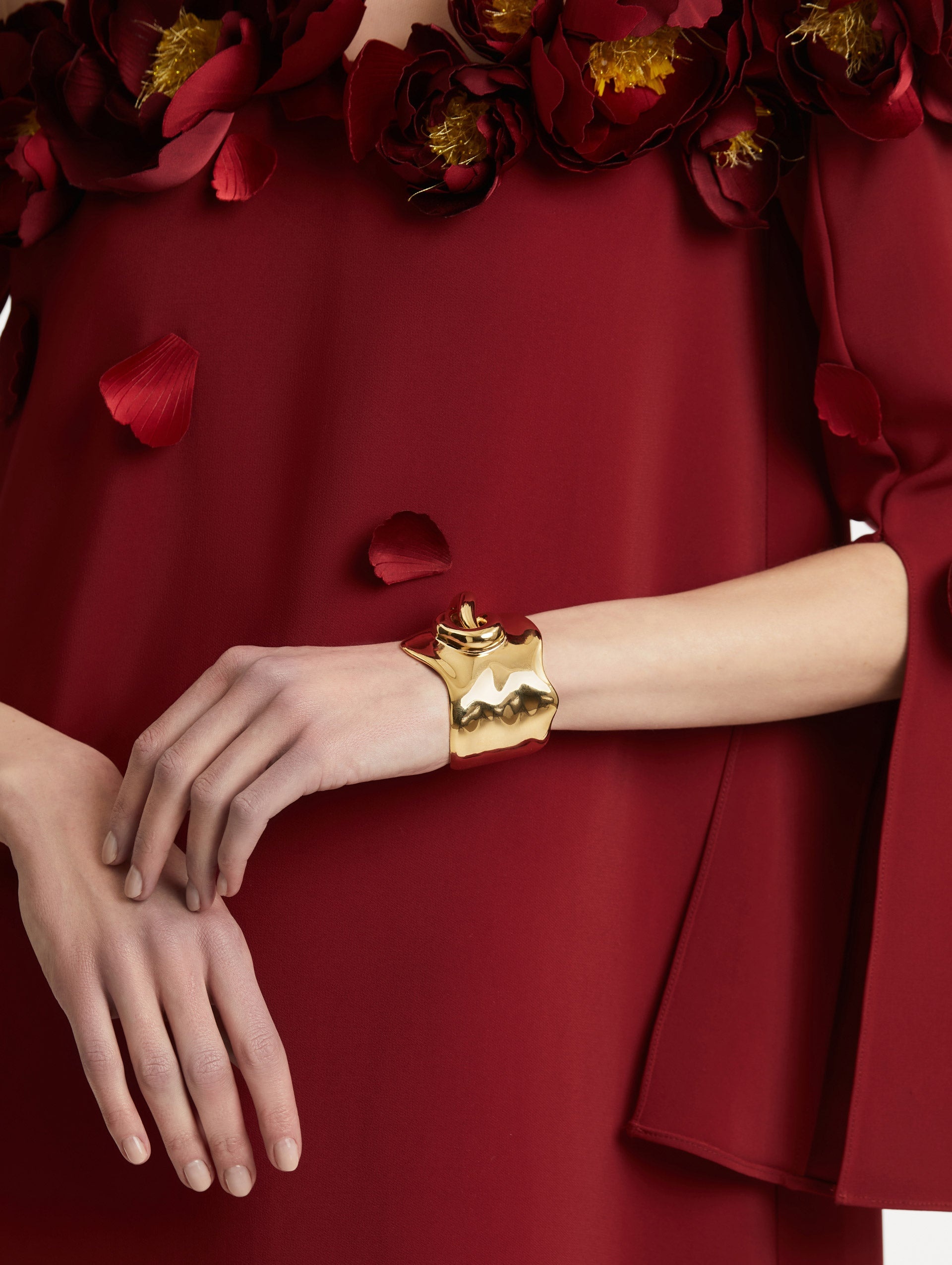 O KNOT CUFF BRACELET - 2