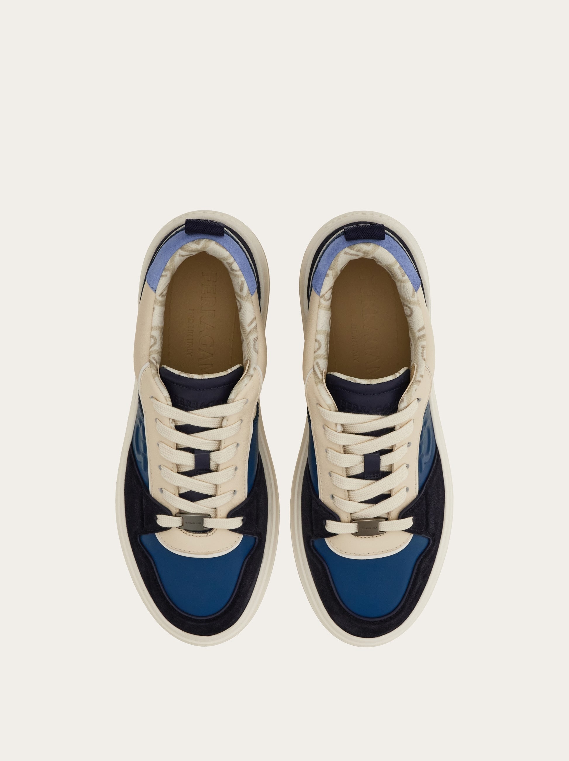 Low top sneaker - 2