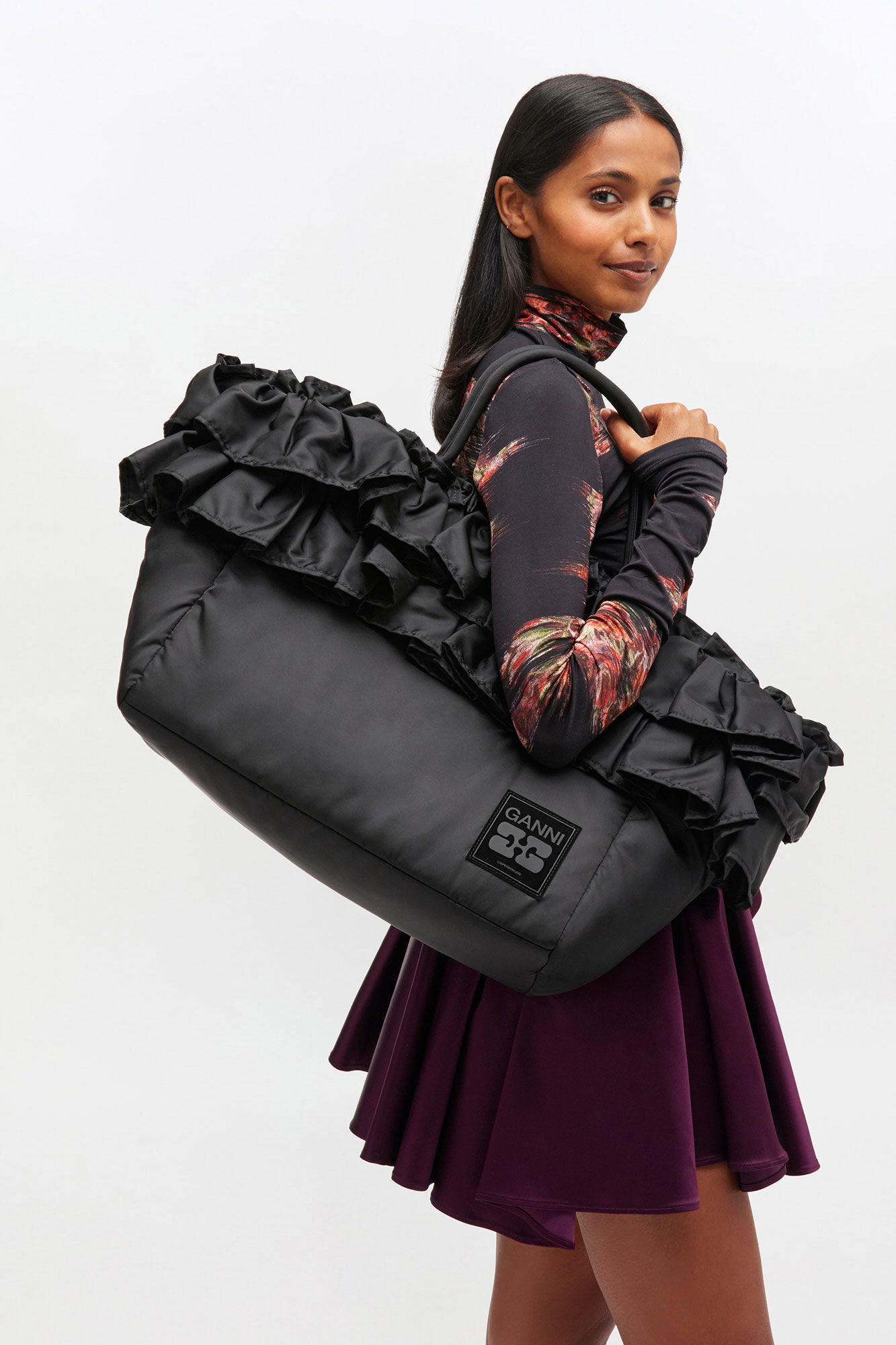BLACK XXL RUFFLE TOTE - 4