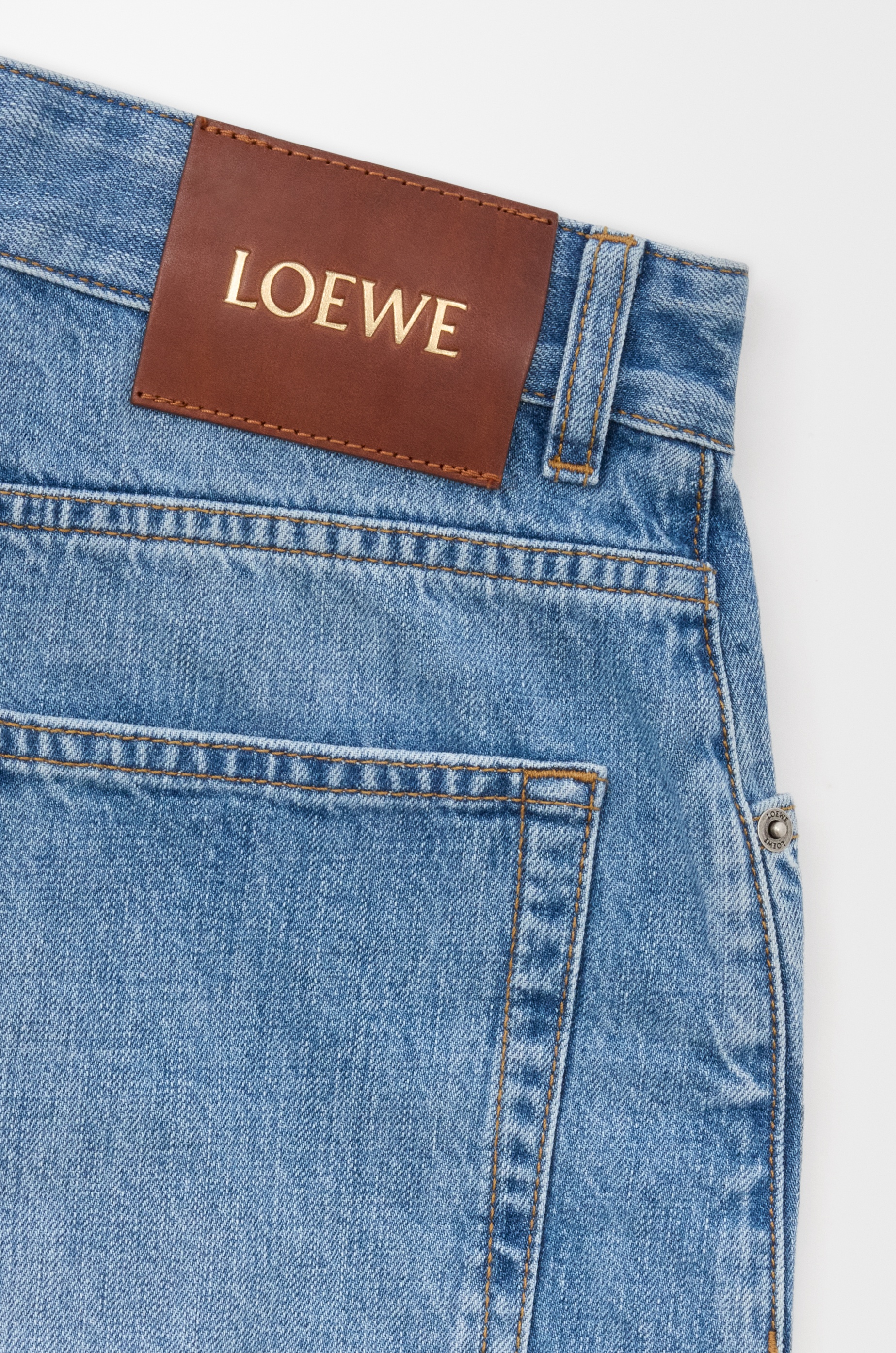 Anagram shorts in denim - 4
