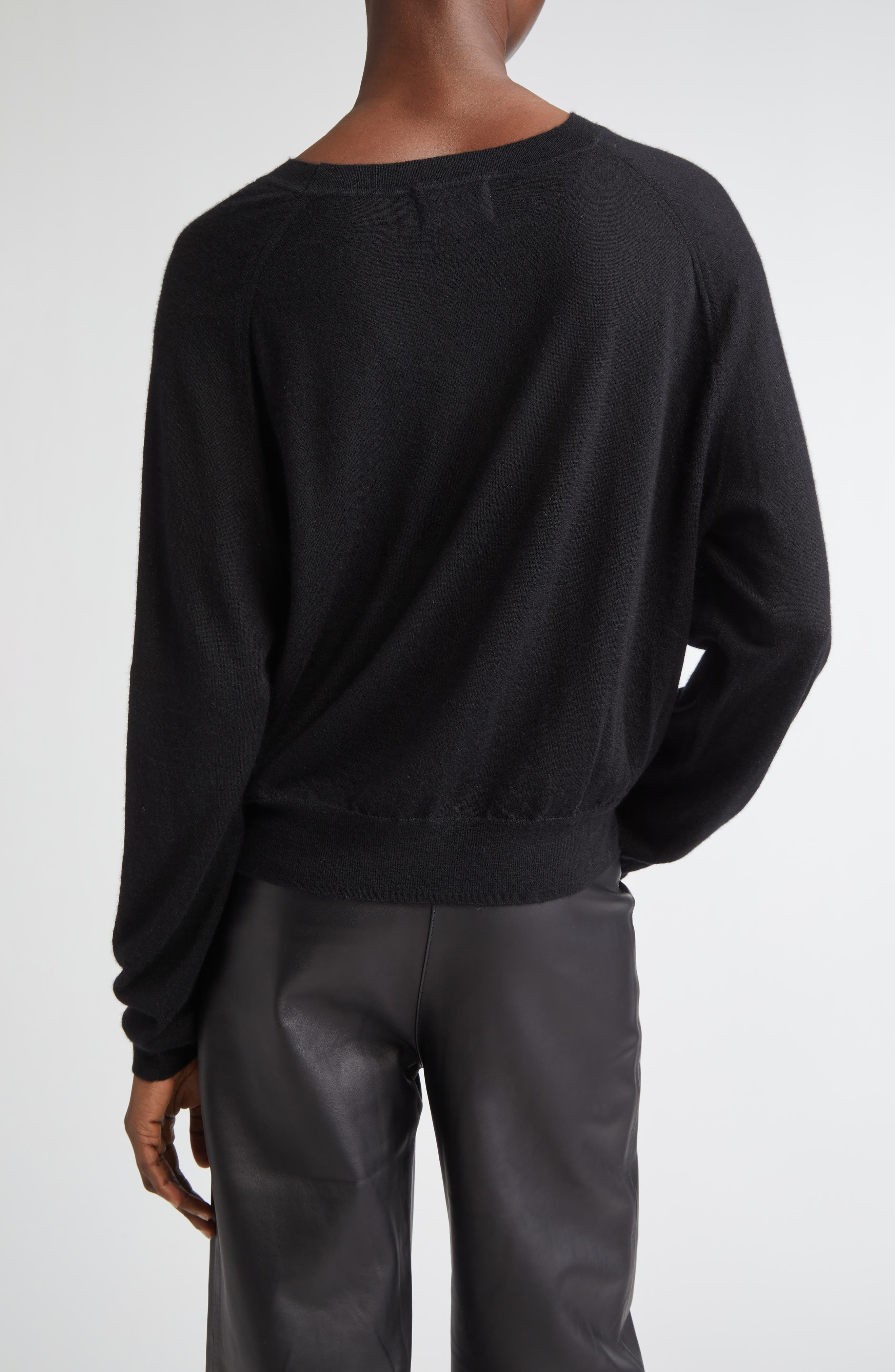 LOULOU DE SAISON Angus Cashmere Crewneck Sweater in Black at Nordstrom - 2