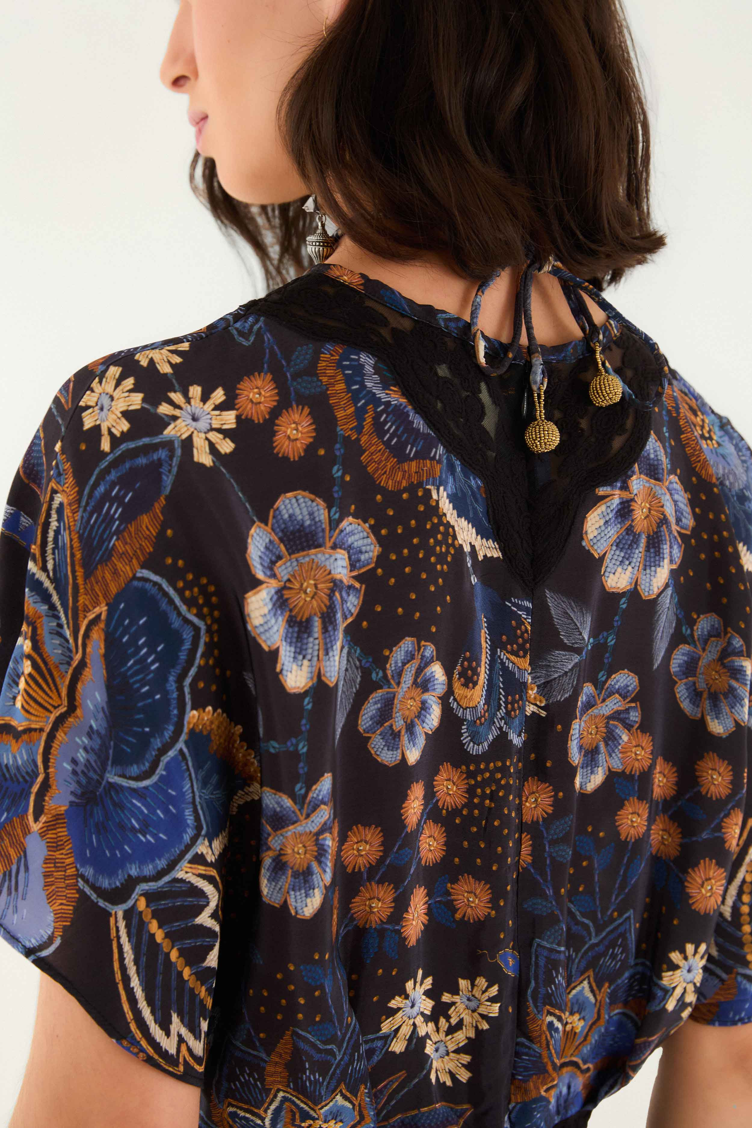 Black Snakes Bouquet Blouse - 5