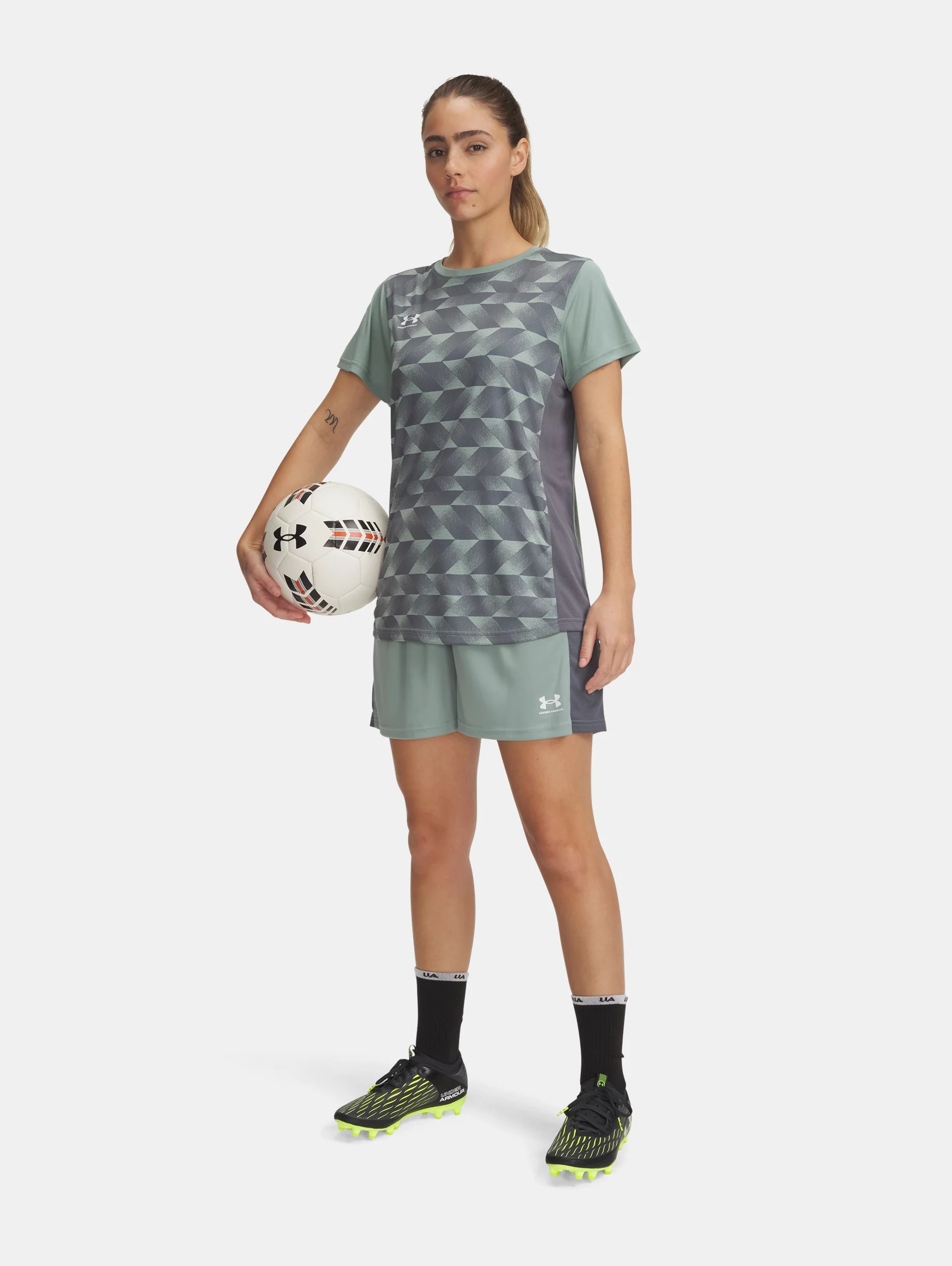 Women's UA Challenger Knit Shorts - 3