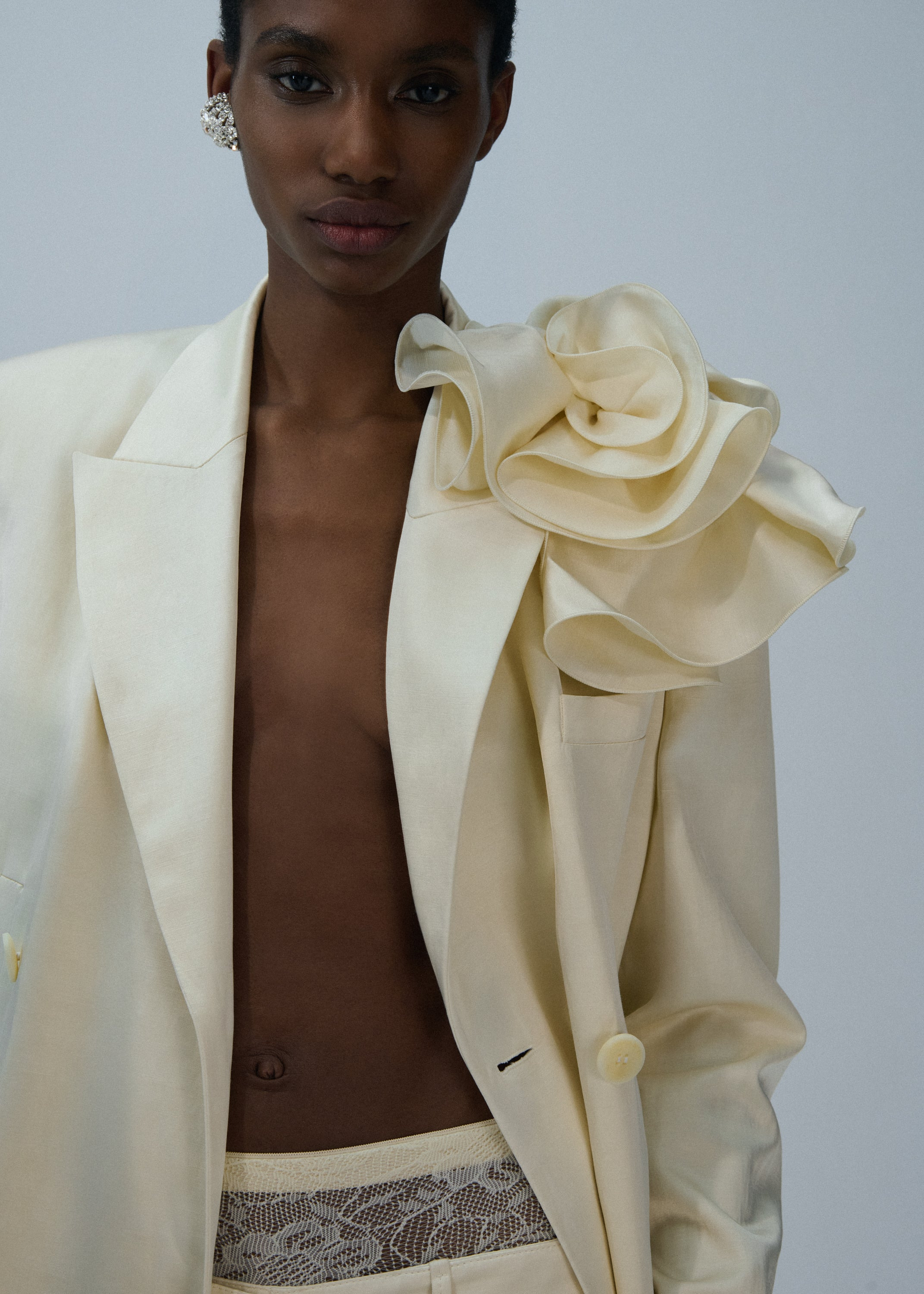 Double breasted flower appliqué coat in cream - 4