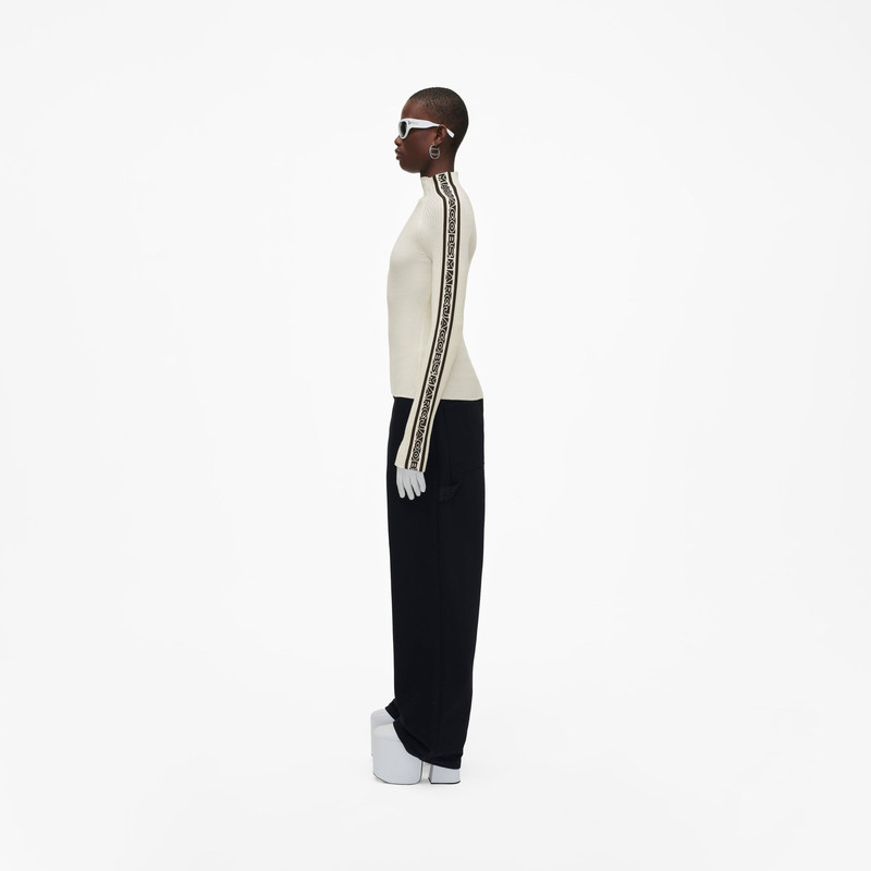 THE RAGLAN LOGO MOCKNECK 3