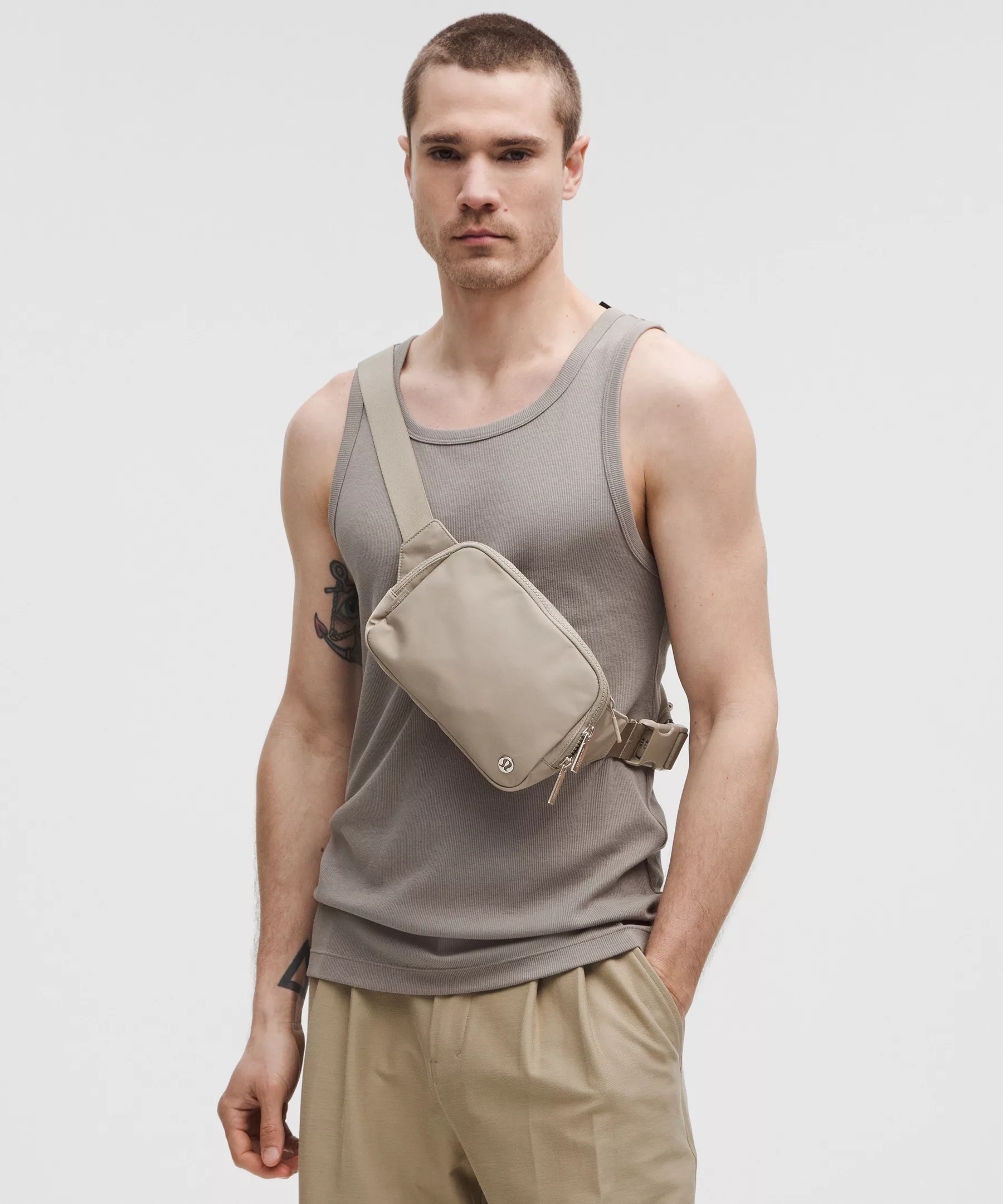 Everywhere Belt Bag Large with Long Strap 2L - 5