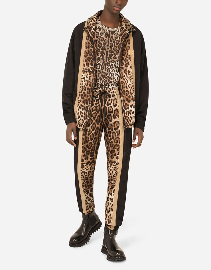 Jogging pants with leopard-print inserts - 6