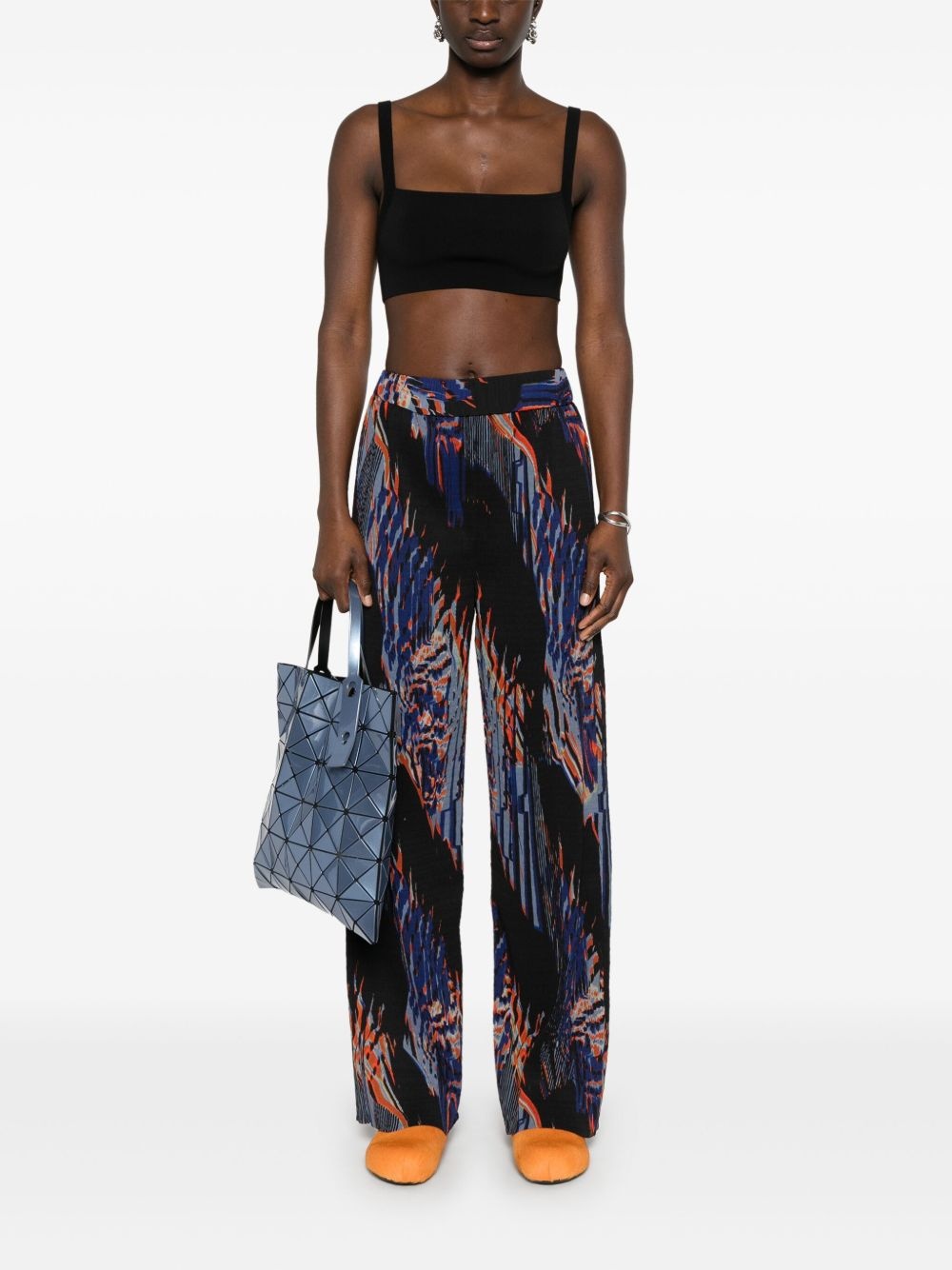abstract-print plissé straight trousers - 2