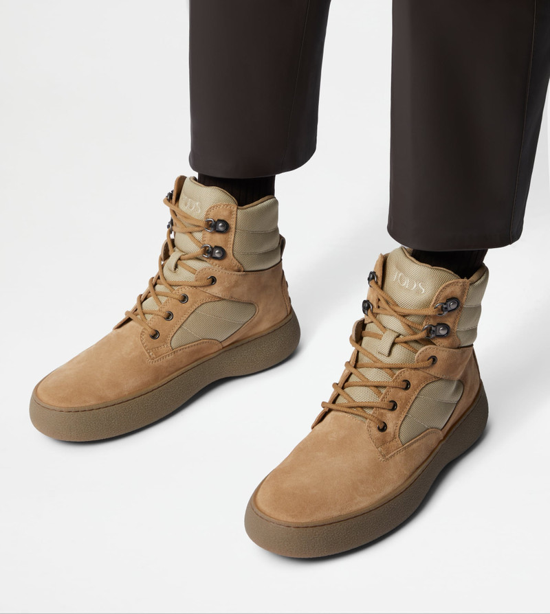 Tod's TOD'S W. G. LACE-UP ANKLE BOOTS IN SUEDE - BEIGE outlook