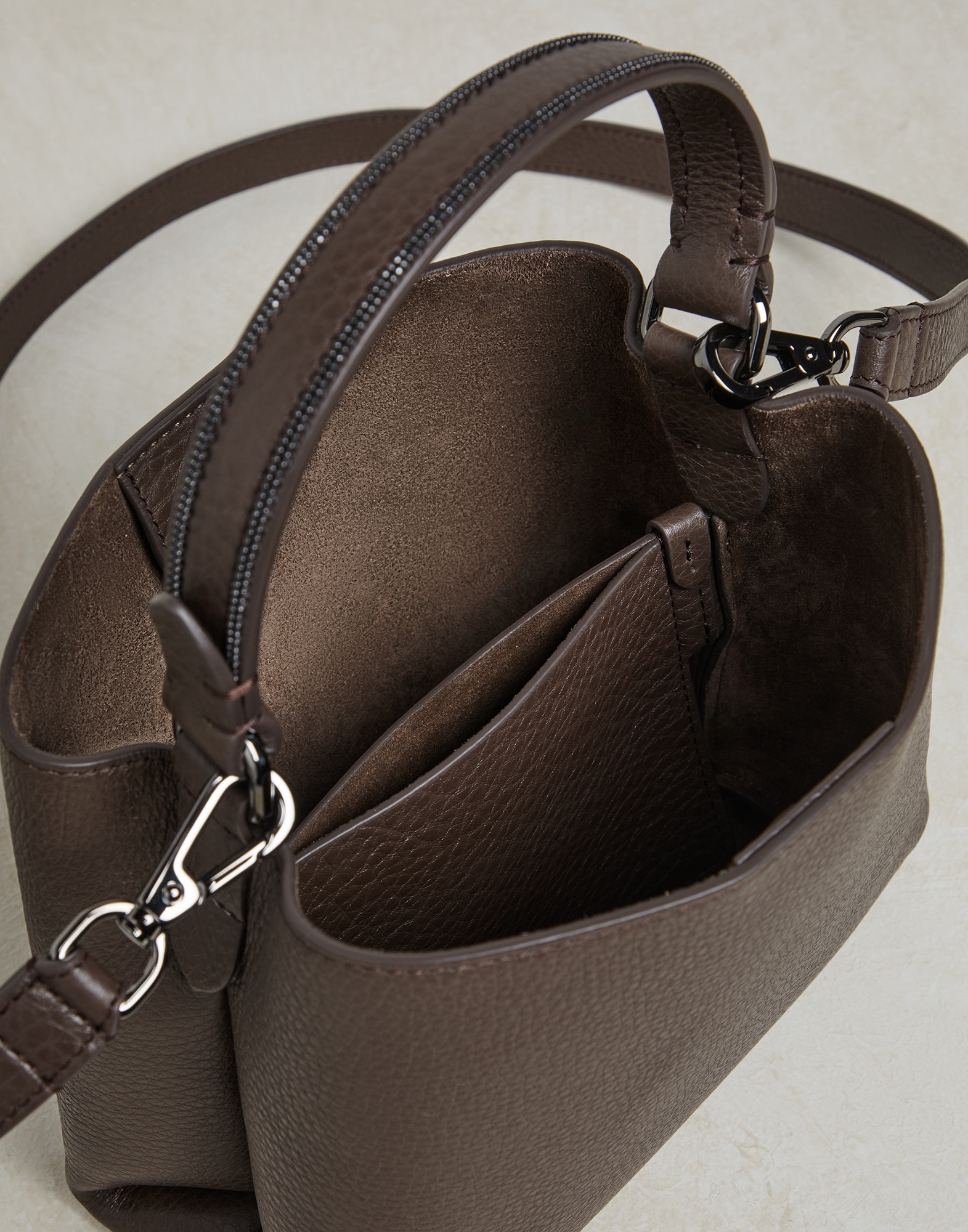 Texture calfskin bag with shiny handle - 5
