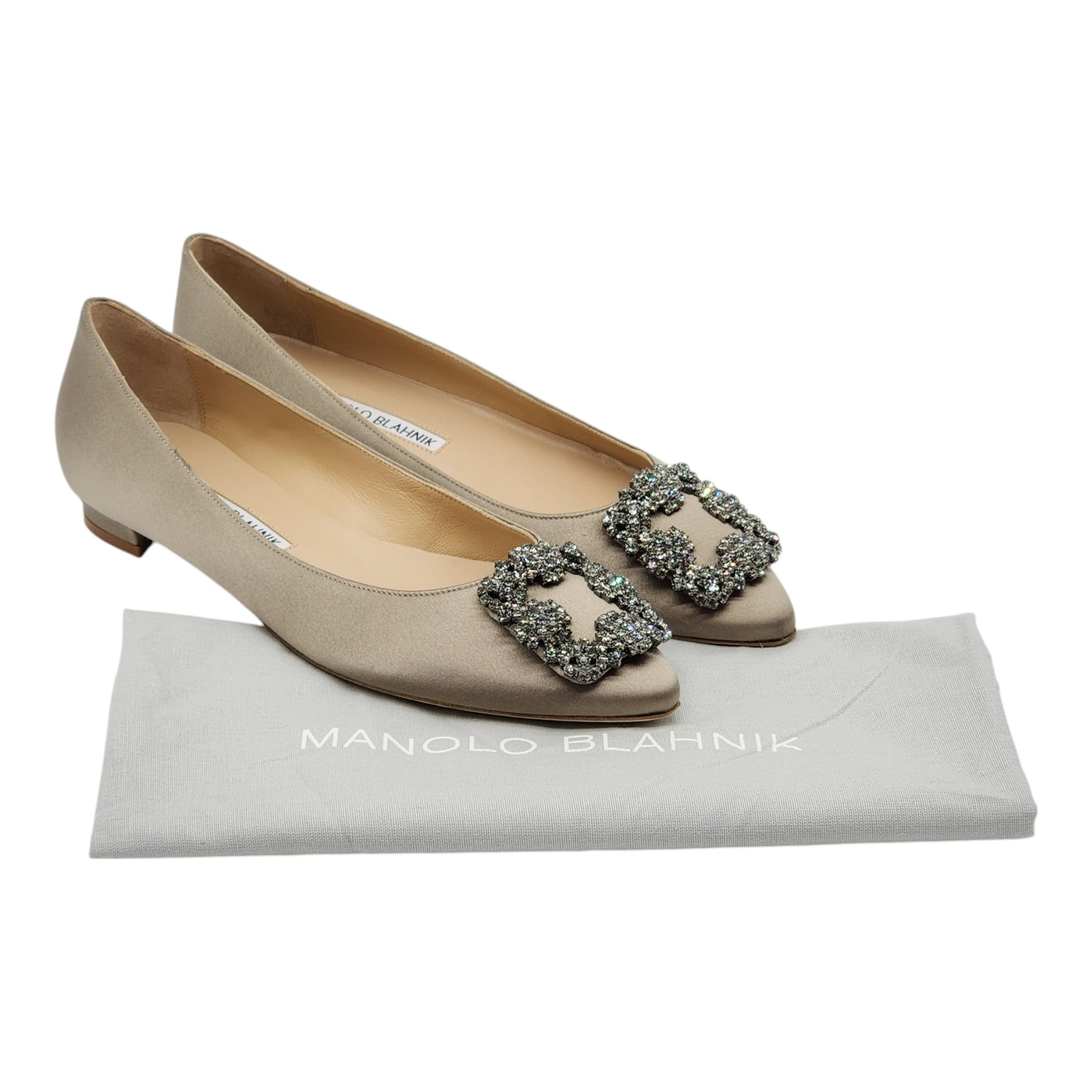 Manolo Blahnik Hangisiflat Jewel Buckle Flat Pumps - Satin - Champagne 36 - 7
