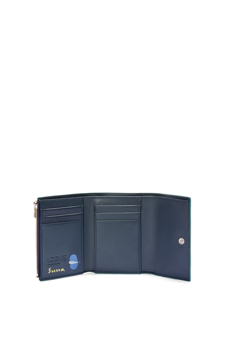 Loewe Squid small vertical wallet in nappa calfskin outlook