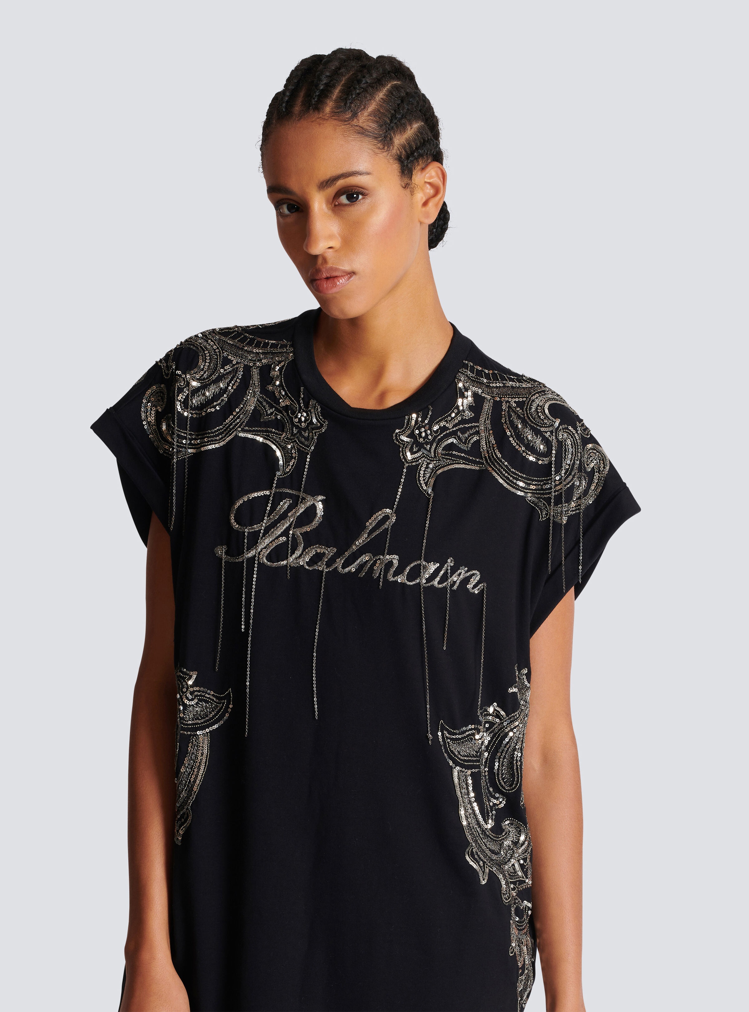 Balmain Signature chain embroidered T-shirt dress - 7