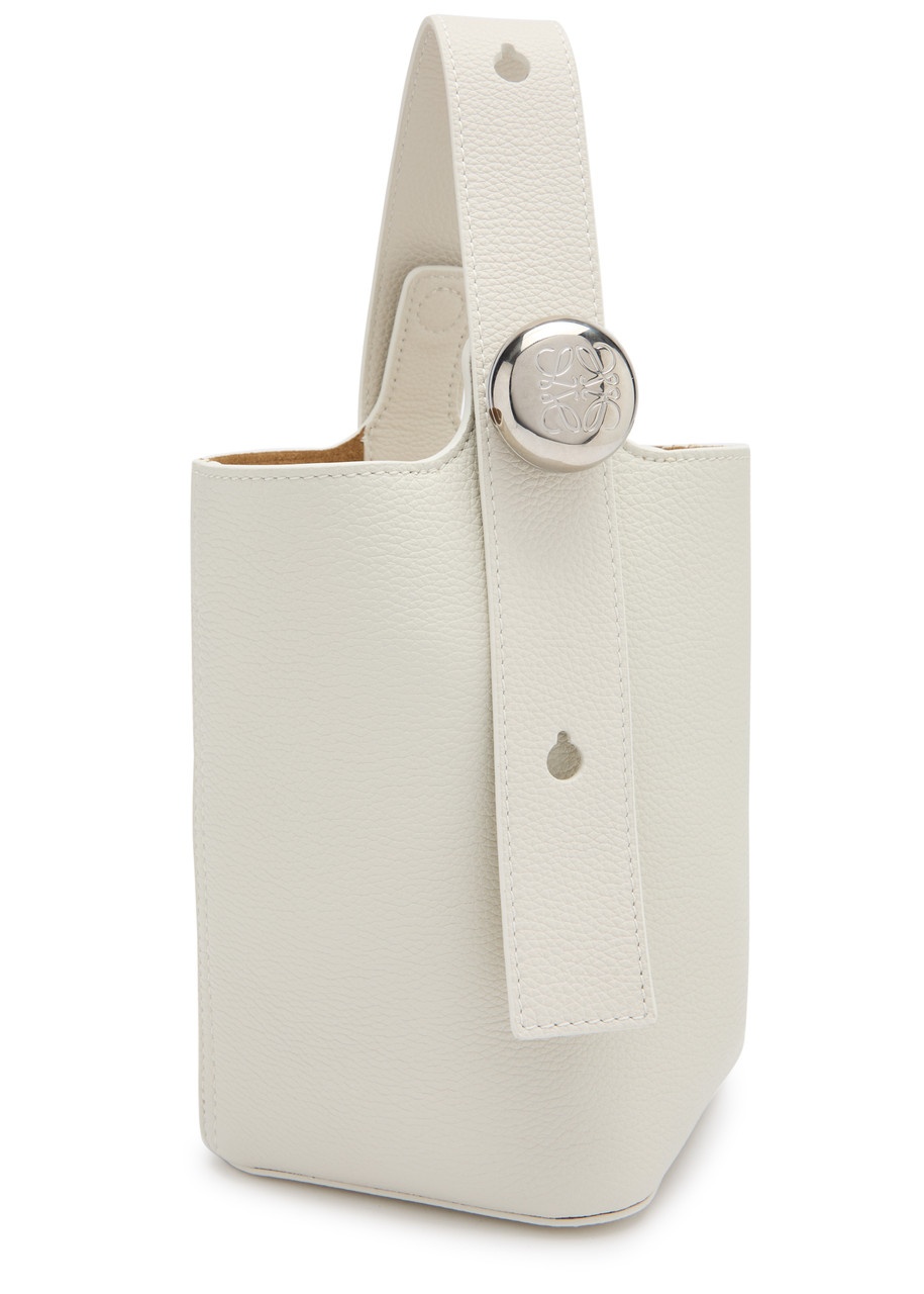 Loewe Pebble Mini Leather Bucket bag - 1