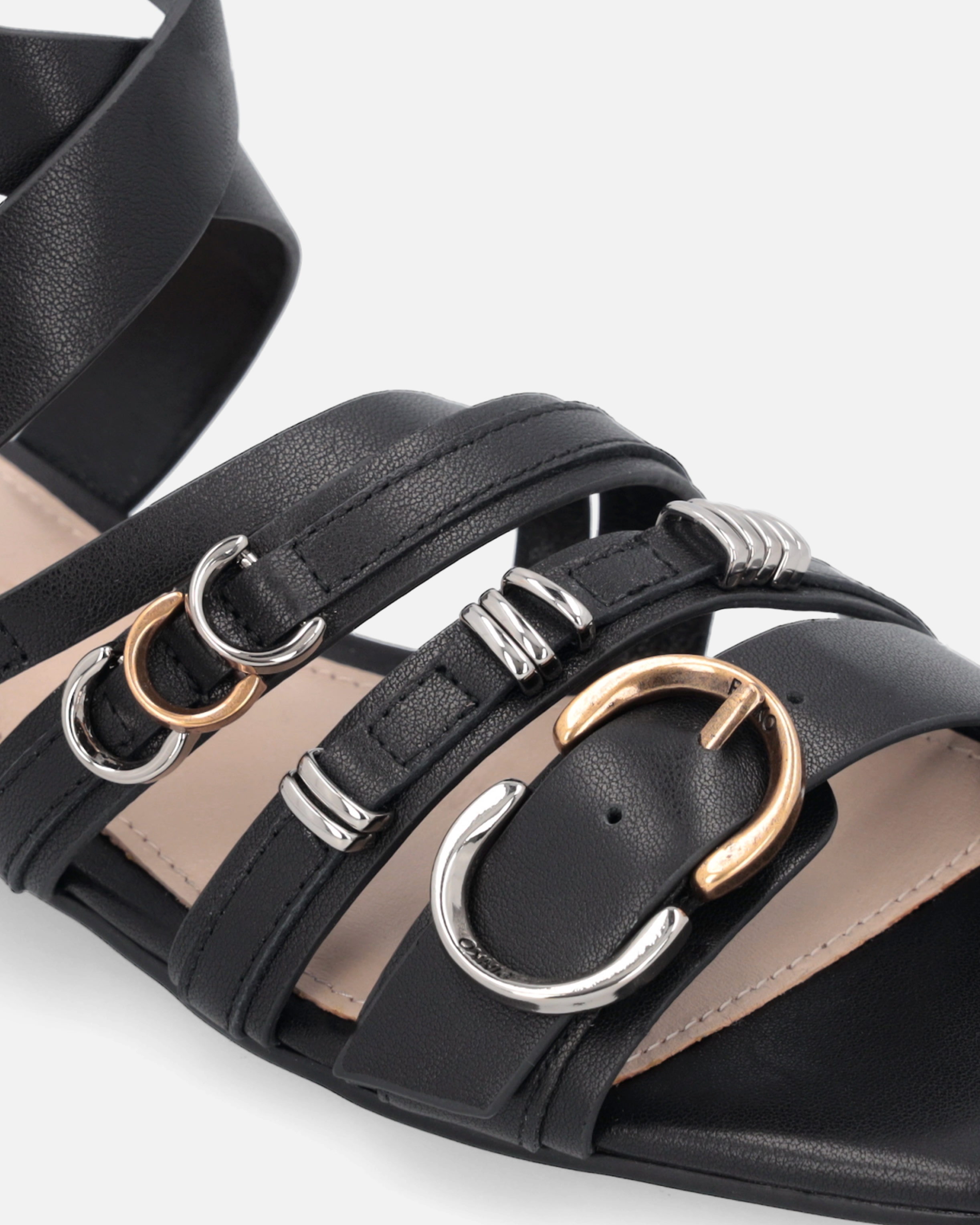 FLAT SANDALS WITH BRAIDED STRAPS AND METALLIC DETAILS - 4