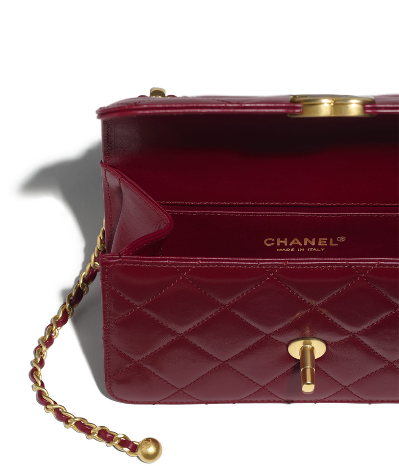 CHANEL Mini Flap Bag outlook