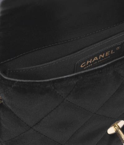 CHANEL Mini Flap Bag outlook