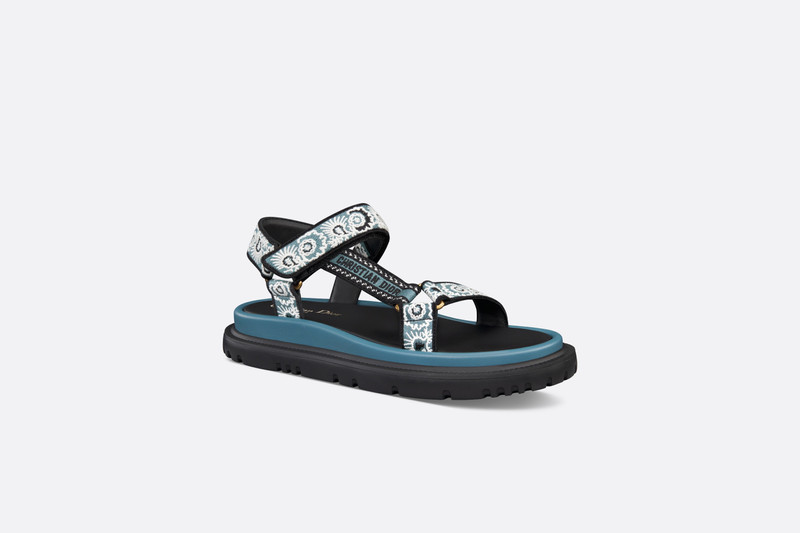 D-Wave Sandal 1