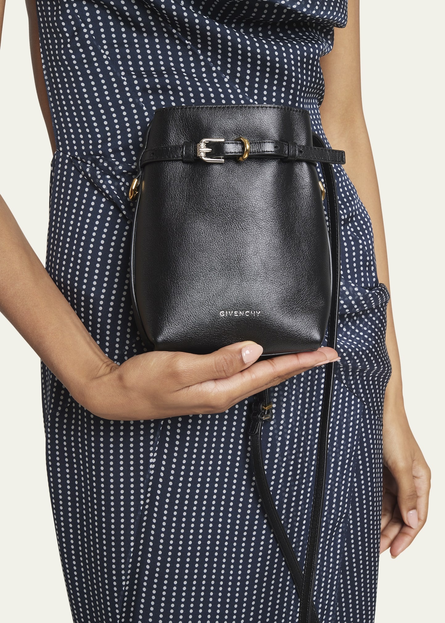 Voyou Phone Pouch Bucket Bag in Shiny Tumbled Leather - 2