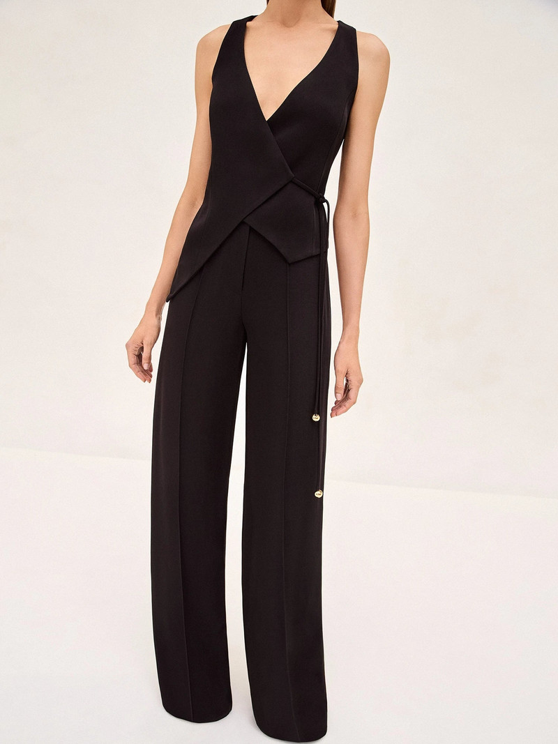 ALEXIS CAIN VEST outlook