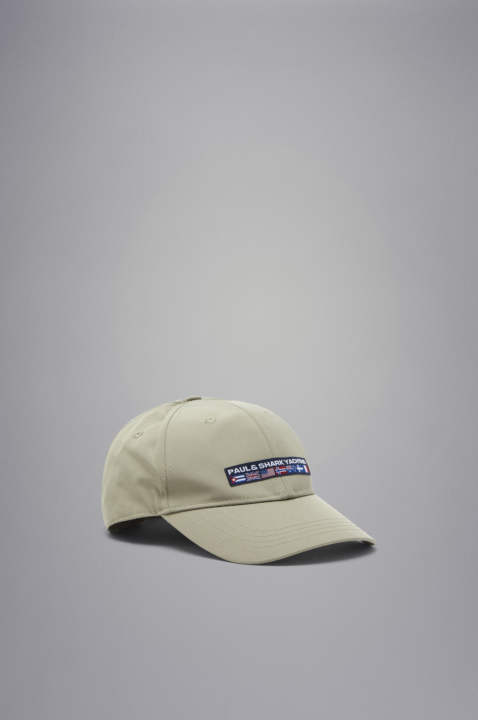 BASEBALL CAP WITH NAUTICAL BADGE - 1