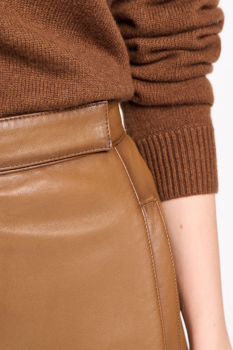SLEEK STATEMENT II pants 7