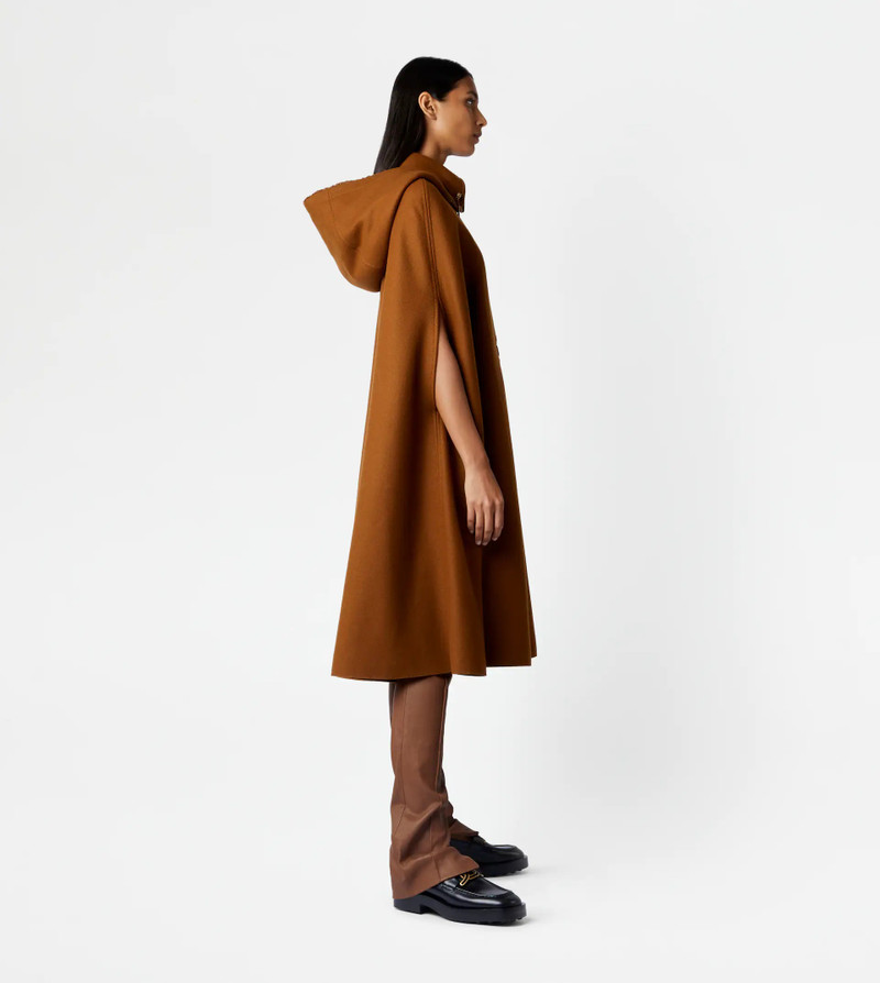 CAPE WITH BROOCH - BROWN 4