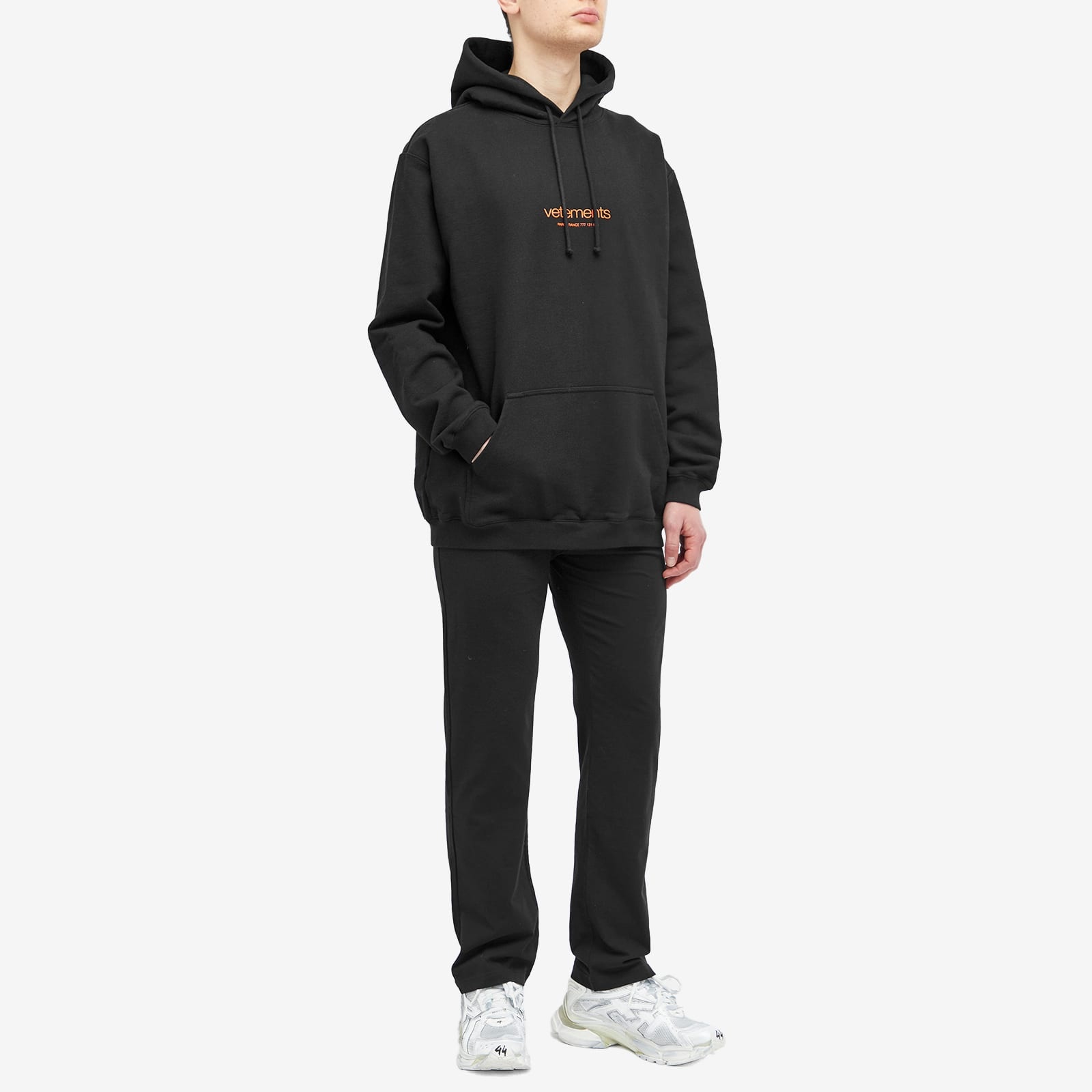 VETEMENTS Urban Logo Hoodie - 4