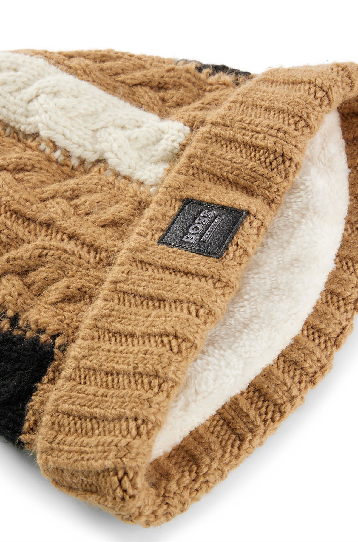 EQUESTRIAN LIGHTWEIGHT BOBBLE HAT IN SIGNATURE COLORS - 2