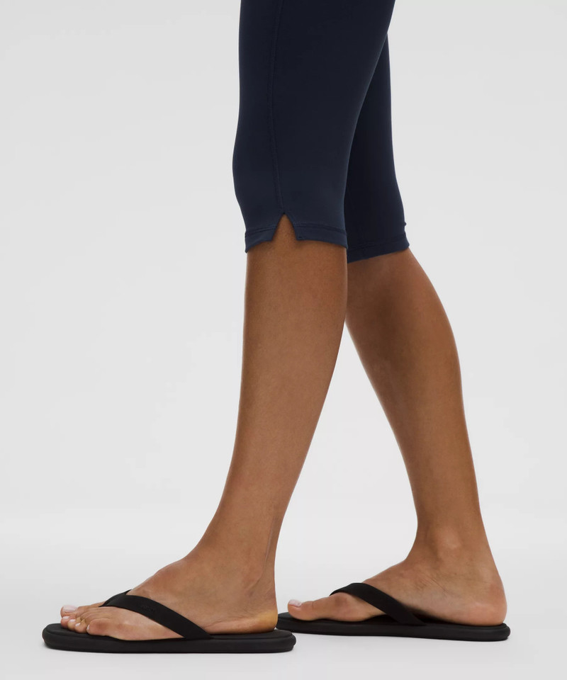Groove High-Rise Notched-Hem Crop 15" 6