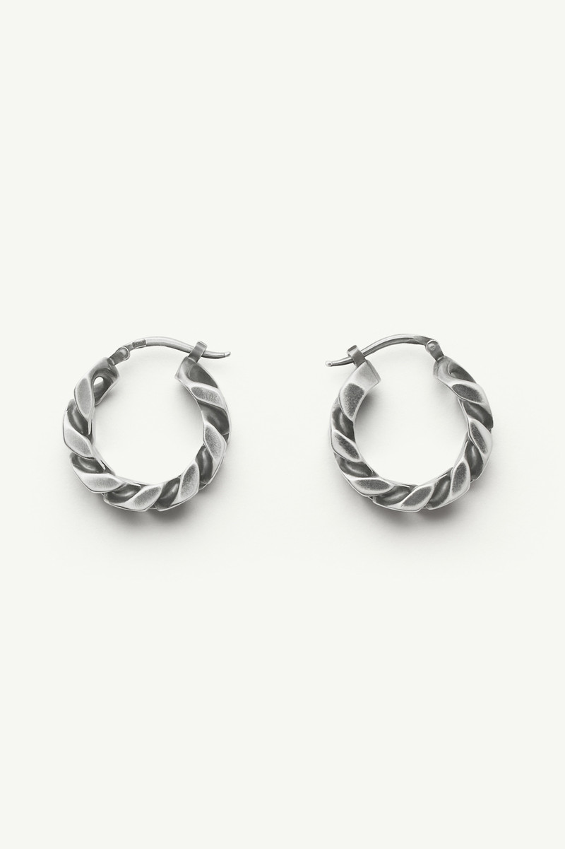 Chain earrings 3