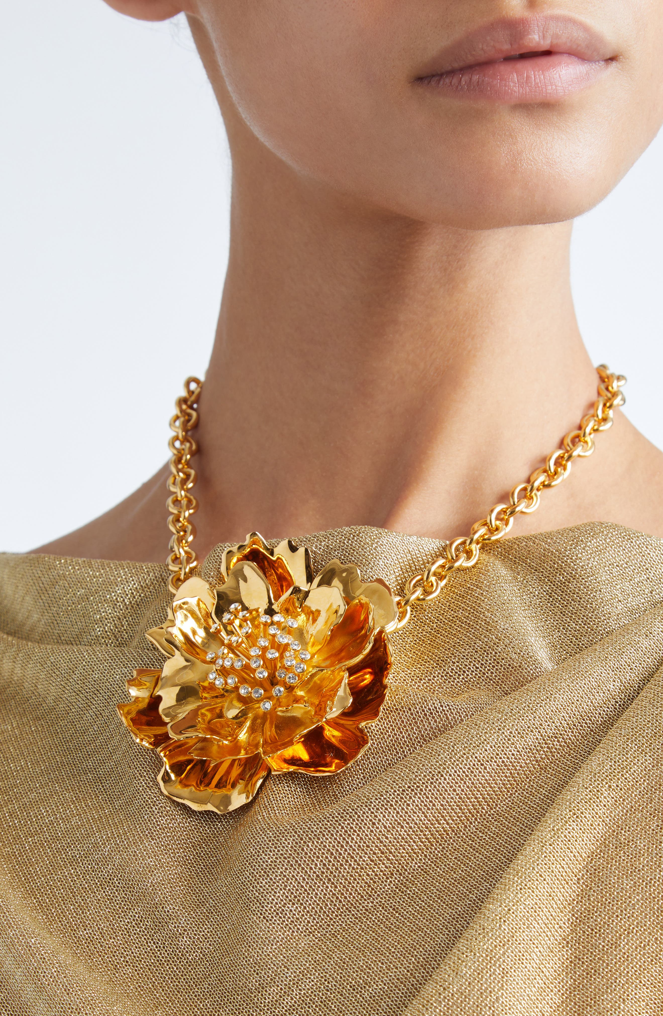Oscar de la Renta Peony Necklace in Gold at Nordstrom - 2