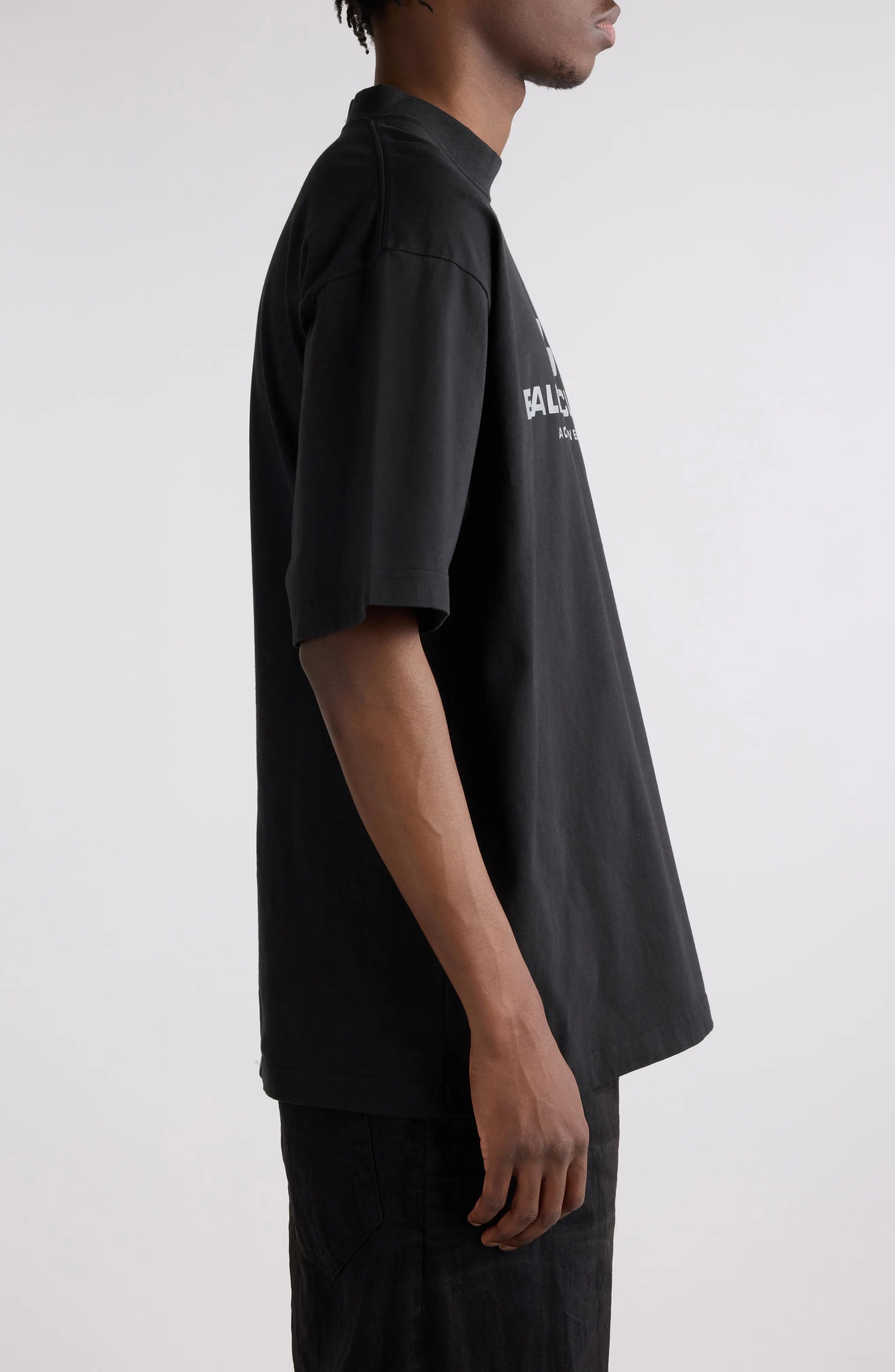 【BALENCIAGA】activewear ロゴ Tシャツ ミディアムフィット Balenciaga Medium Fit Activewear Logo Graphic T-Shirt
