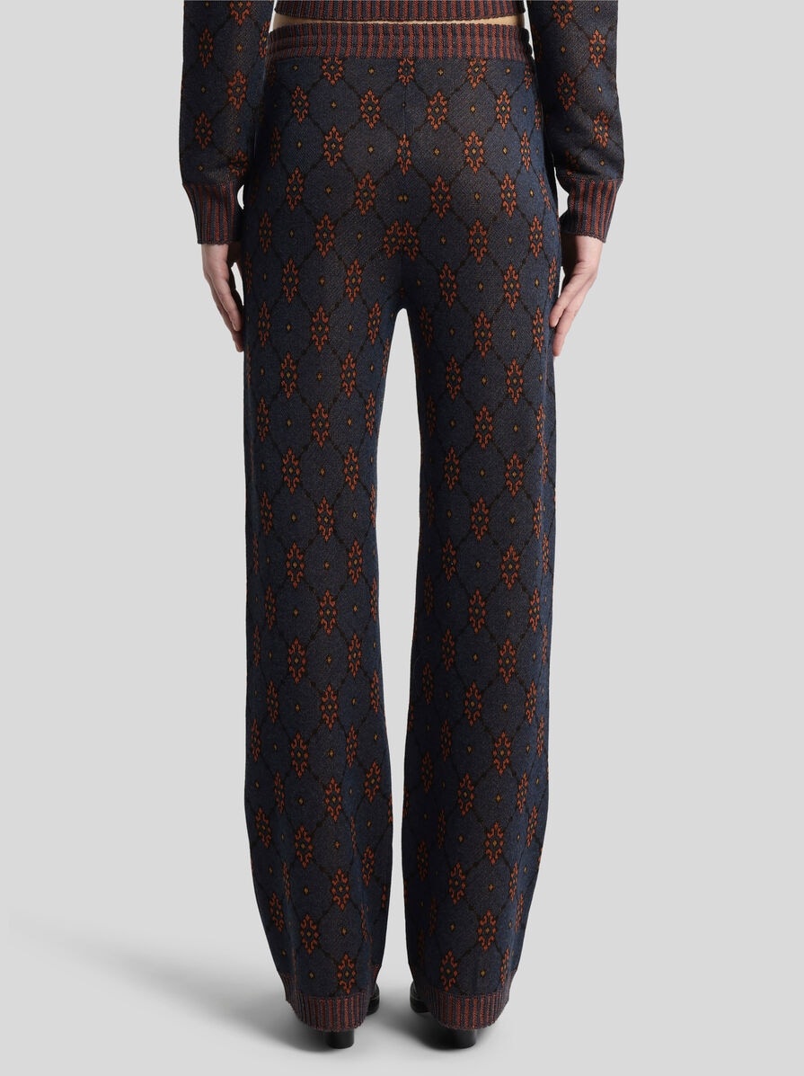 KNIT JOGGING TROUSERS WITH MOTIF - 4