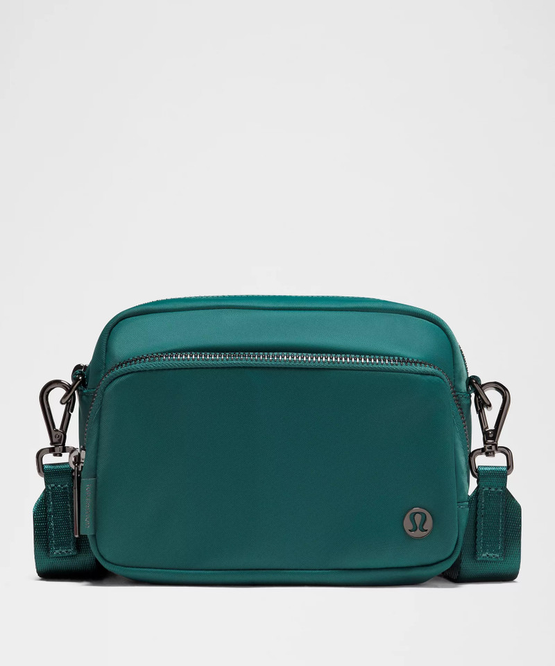 Everywhere Crossbody Bag 2L *Metal Hardware 1