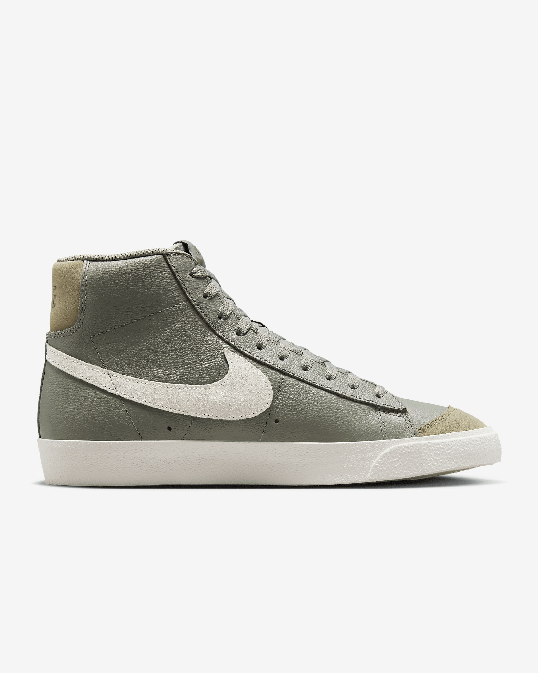 Nike Blazer Mid '77 Premium Men's Shoes - 3