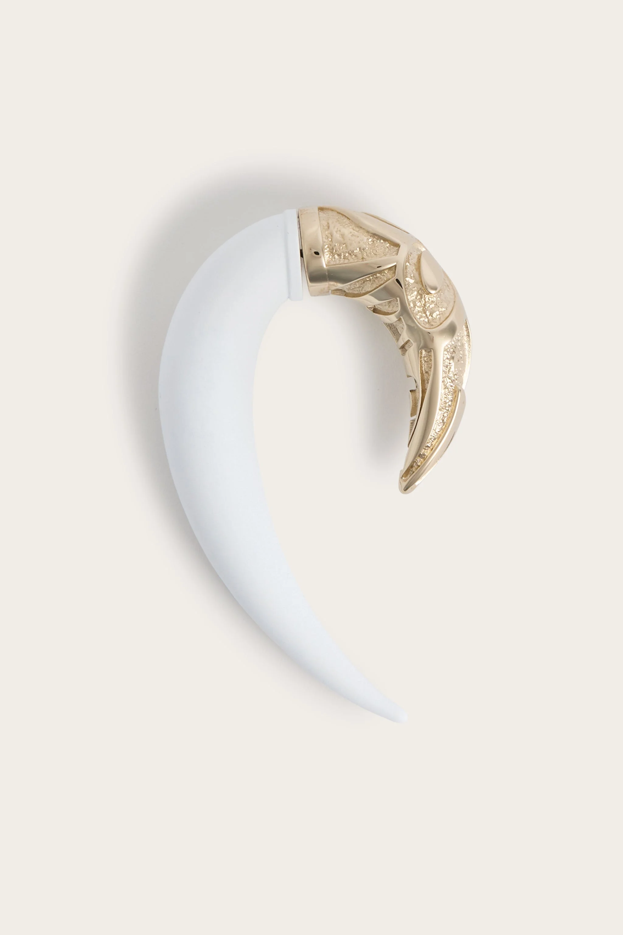 HORN-SHAPED EARRING - 1