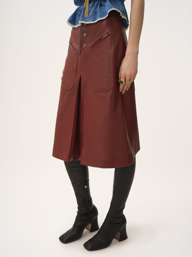 KNEE-LENGTH SKIRT IN LEATHER 4