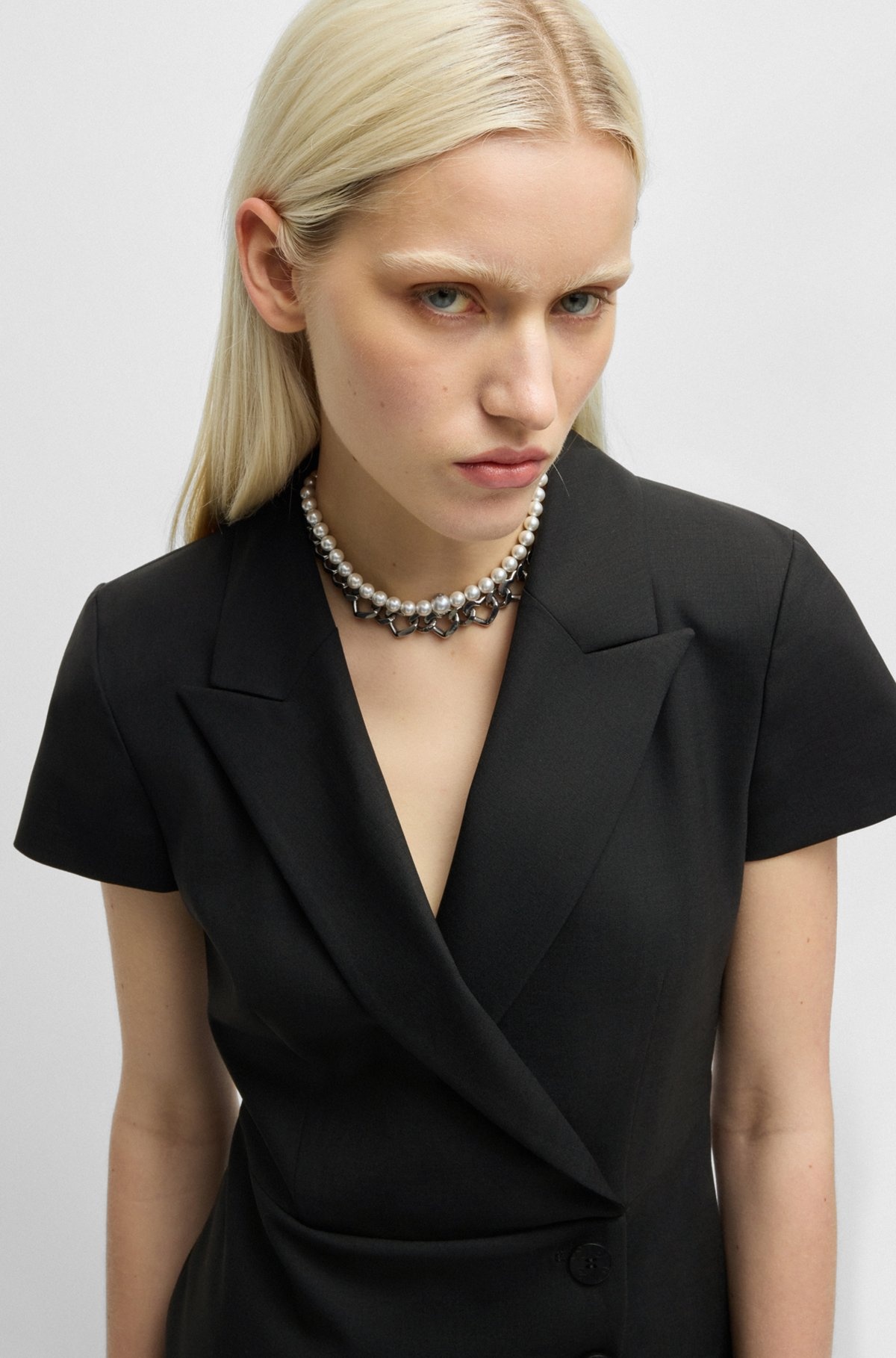 BUTTON-FRONT DRESS WITH PEAK LAPELS - 5
