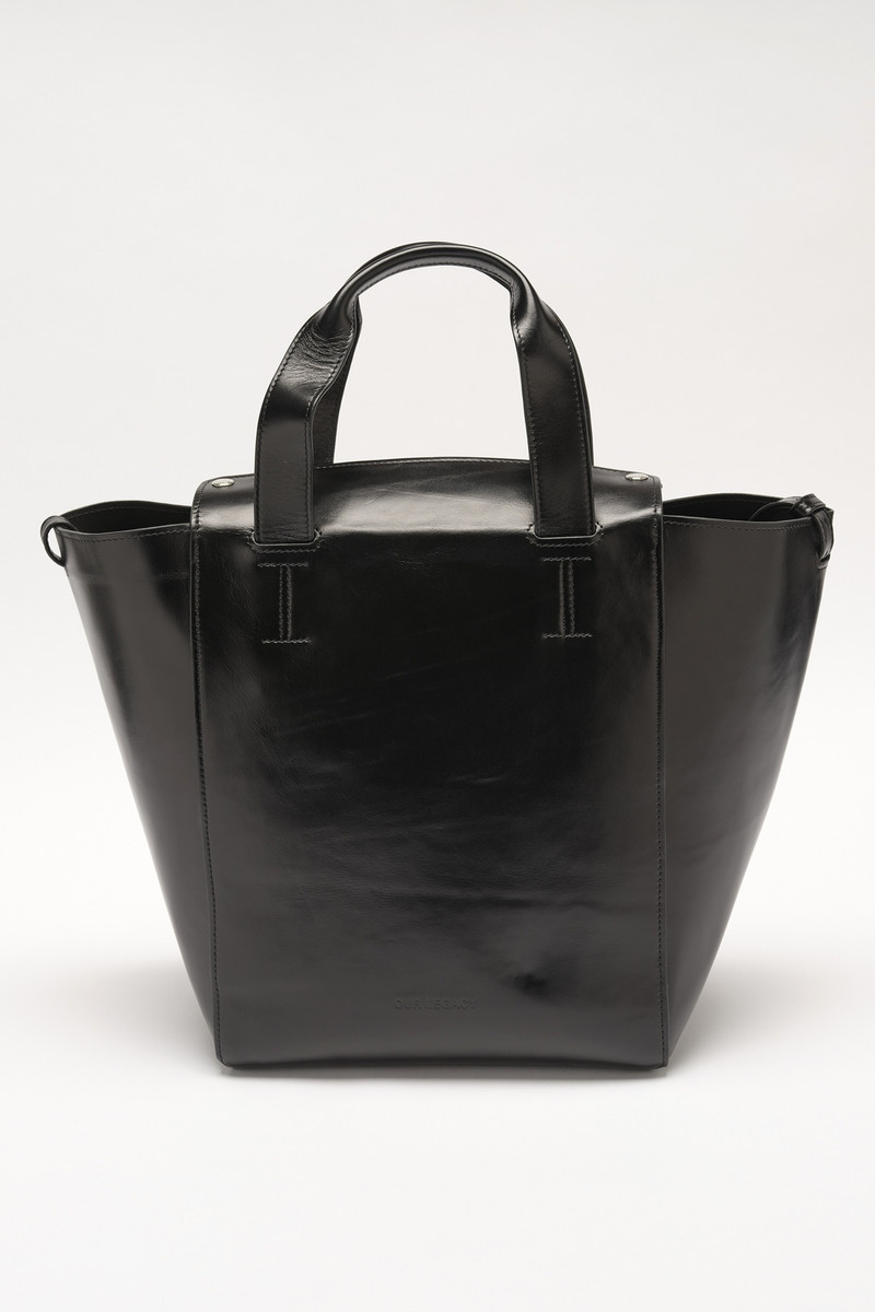 More Bag Aamon Black Leather 1