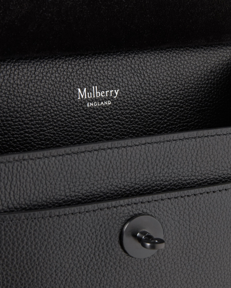 Antony
Black & Black Small Classic Grain 6